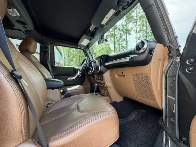 2017 Jeep Wrangler Unlimited Sahara - Photo 18