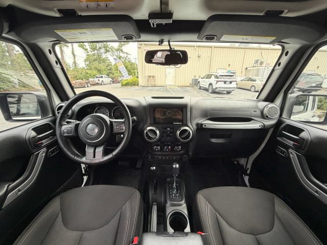 2018 Jeep Wrangler JK Unlimited Sahara - Photo 12
