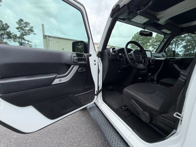 2018 Jeep Wrangler JK Unlimited Sahara - Photo 13