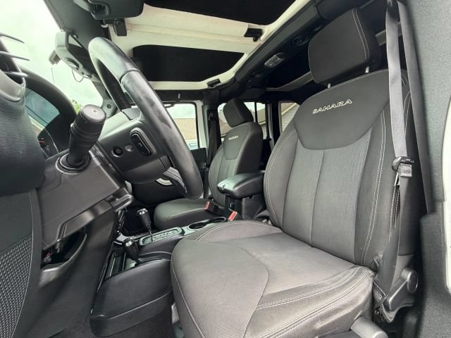 2018 Jeep Wrangler JK Unlimited Sahara - Photo 9