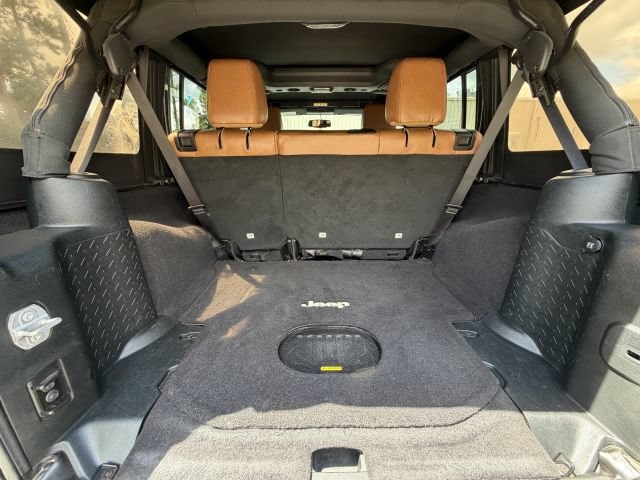 2017 Jeep Wrangler Unlimited Sahara - Photo 26