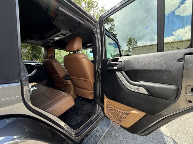 2017 Jeep Wrangler Unlimited Sahara - Photo 25