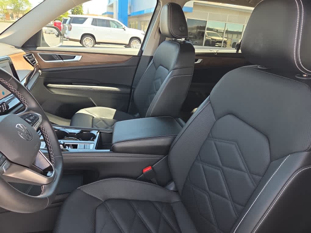 2025 Volkswagen Atlas SE w/Tech - Photo 19