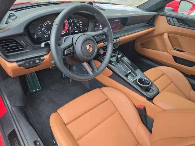 2026 Porsche 911 GTS photo 4