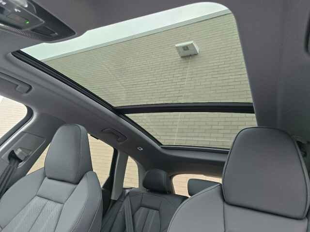 2025 Audi Q5 2.0T Premium Plus photo 2