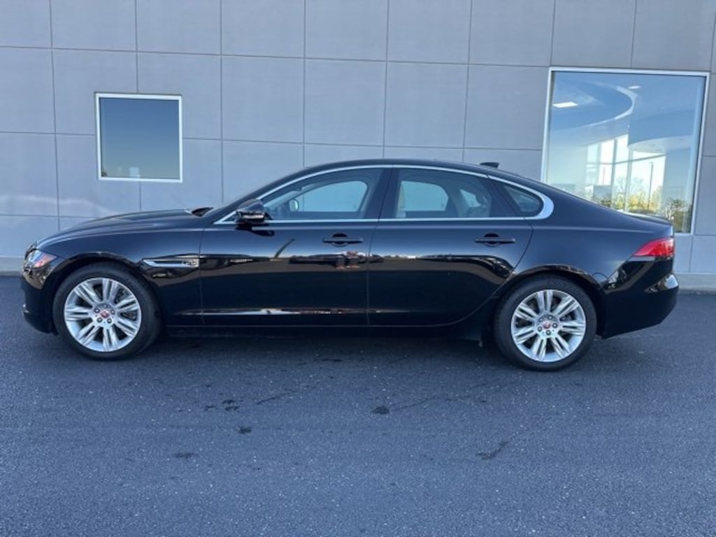 Used 2016 Jaguar XF 35t Premium Sedan