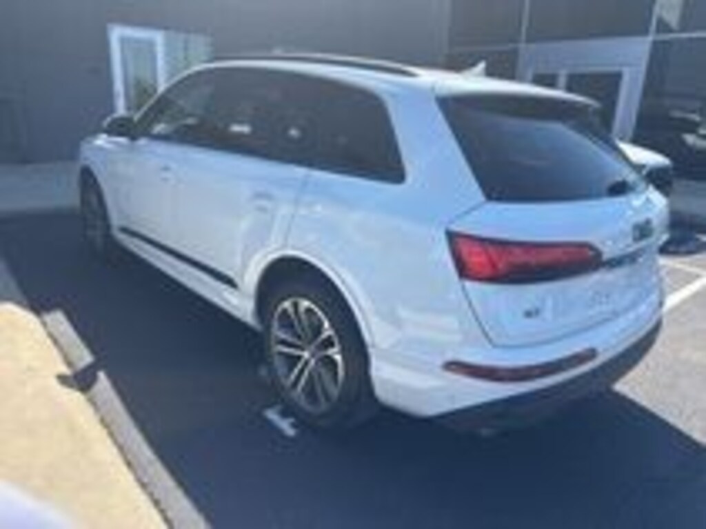 Used 2025 Audi Q7 45 Premium Plus SUV