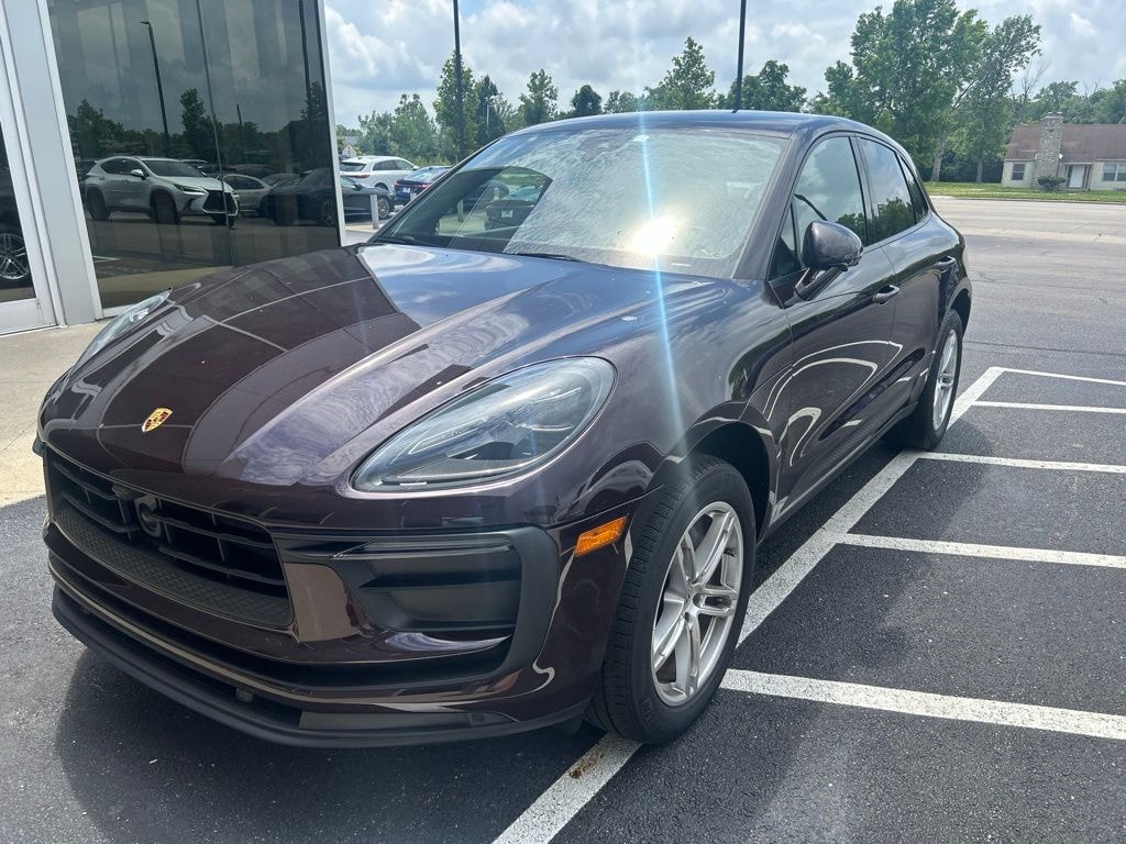 Used 2023 Porsche Macan T SUV