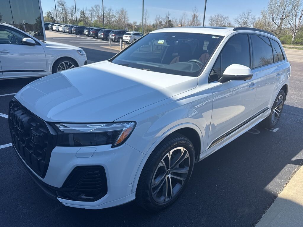 Used 2025 Audi Q7 45 Premium Plus SUV