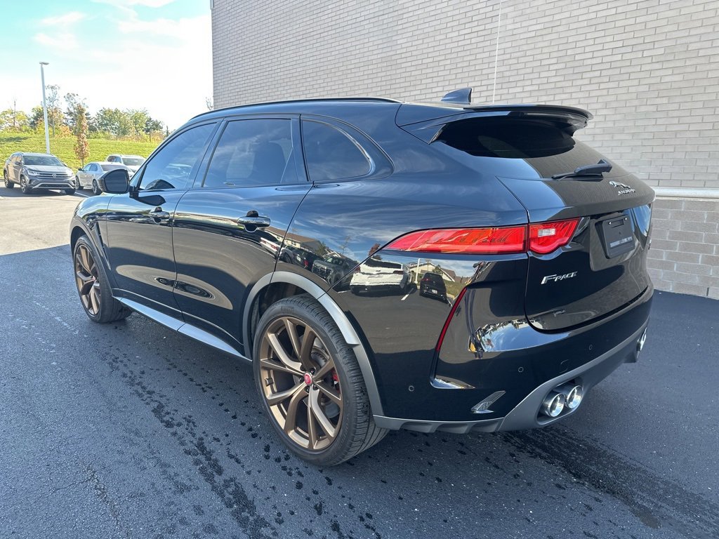 2020 Jaguar F-PACE SVR photo 3