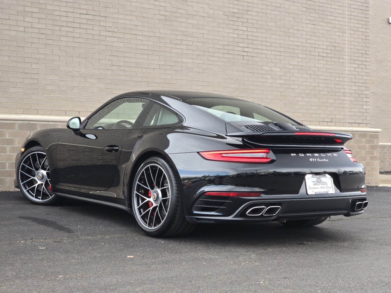 2017 Porsche 911 Turbo photo 4