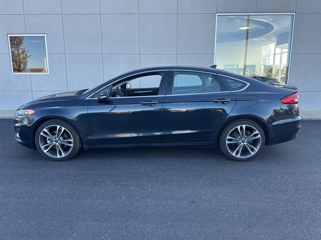 2020 Ford Fusion Titanium photo 2