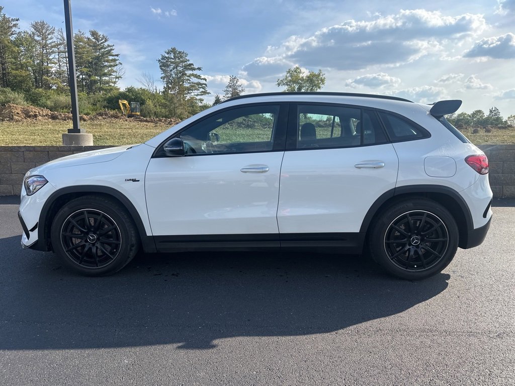 2022 Mercedes Benz GLA AMG 35 4MATIC photo 2