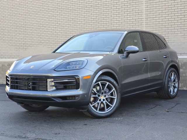 2026 Porsche Cayenne Base's photo