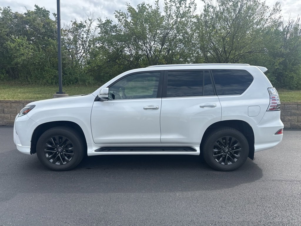 2020 Lexus GX 460 Premium photo 2