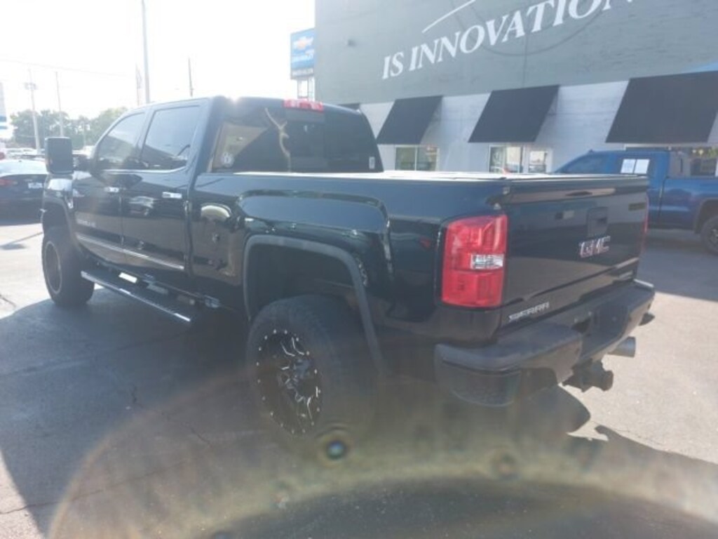 Used 2019 GMC Sierra 2500HD Denali Truck Crew Cab
