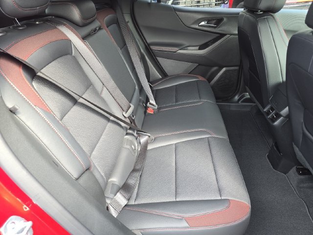 2027 Chevrolet Equinox RS - Photo 13