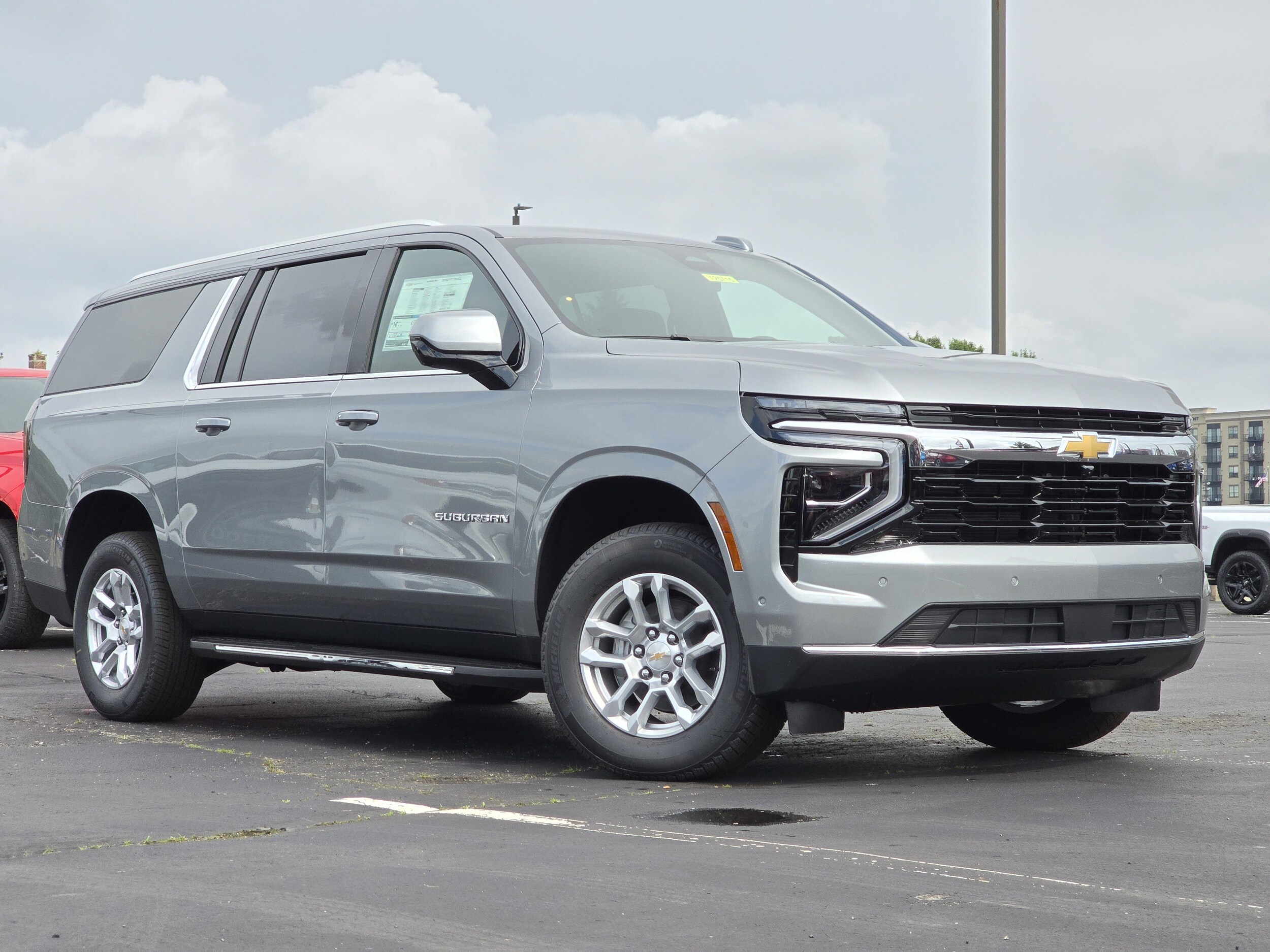 2025 Chevrolet Suburban LS photo 2