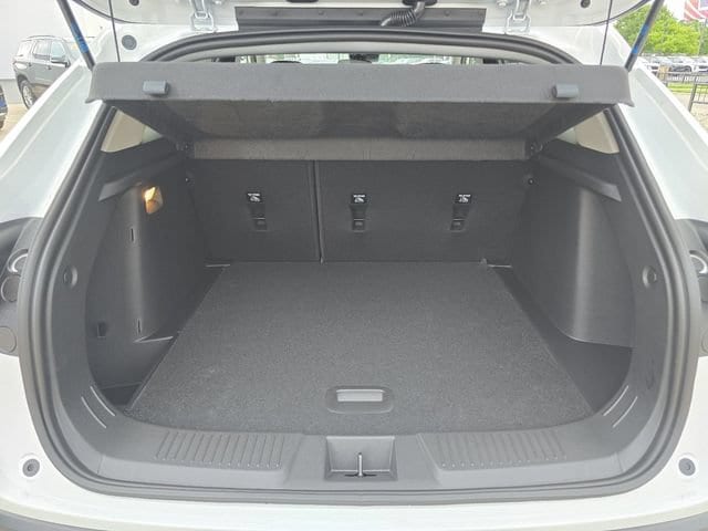 2026 Chevrolet Trax LT - Photo 11