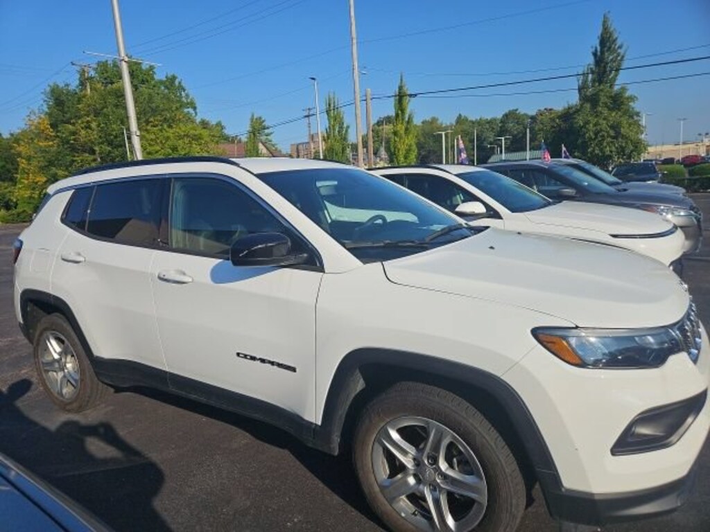 Used 2023 Jeep Compass Latitude SUV