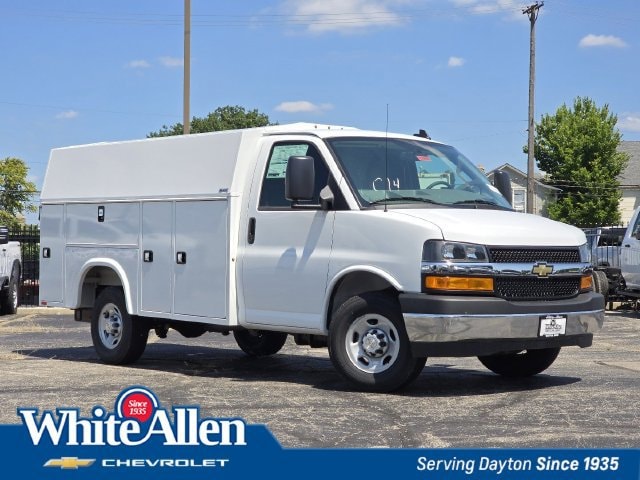 2026 Chevrolet Express Commercial Cutaway