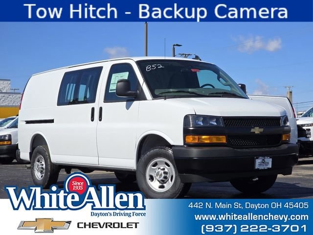 2026 Chevrolet Express 2500 Work Van HD's photo