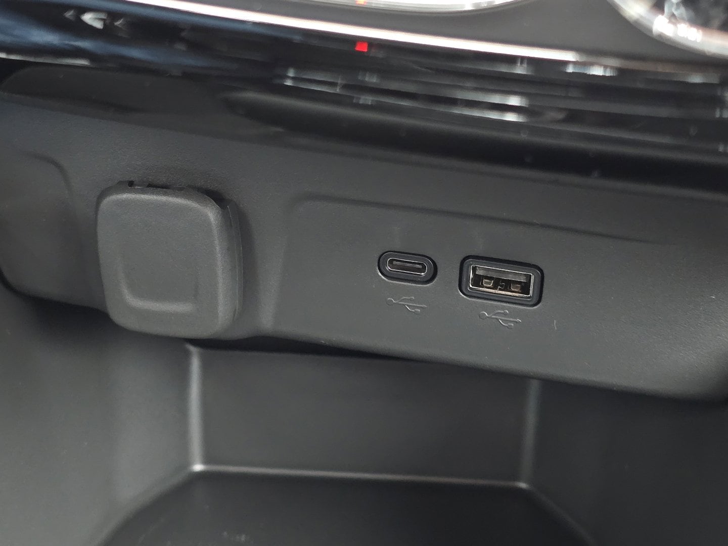 2025 Chevrolet Trax Activ - Photo 7