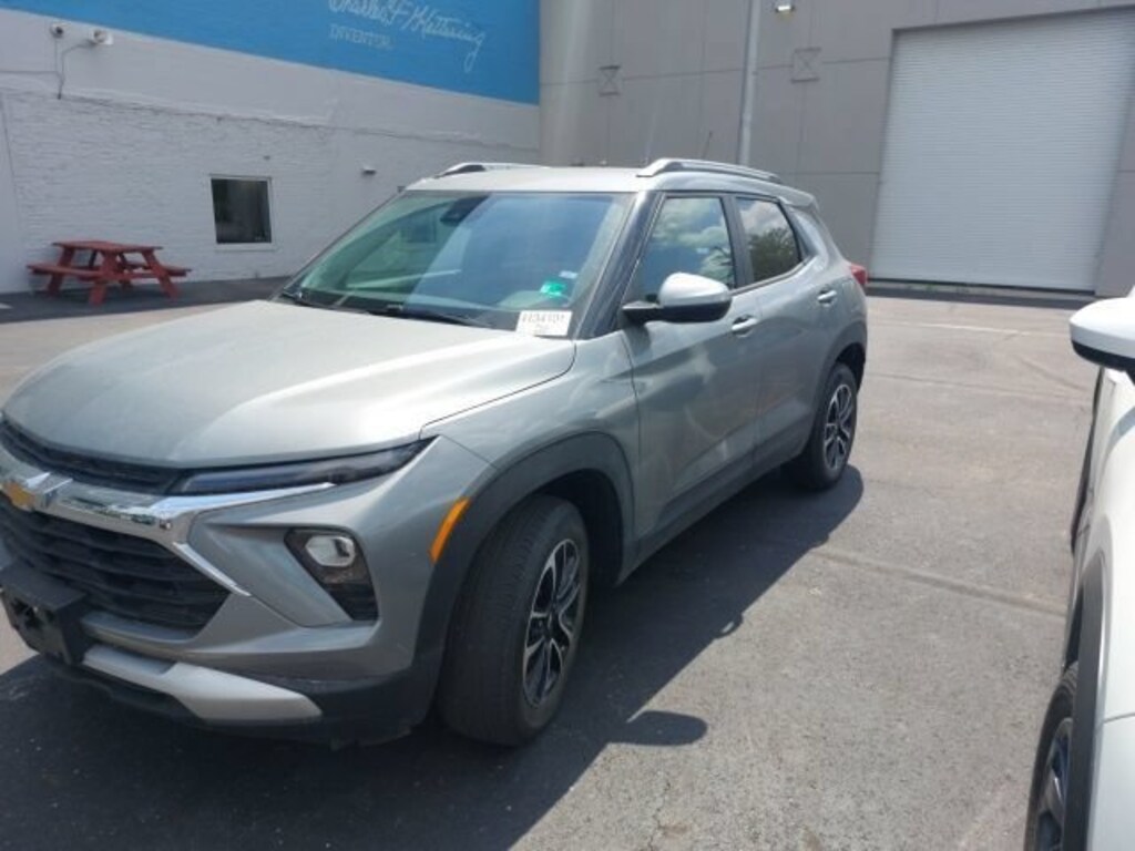 Used 2025 Chevrolet