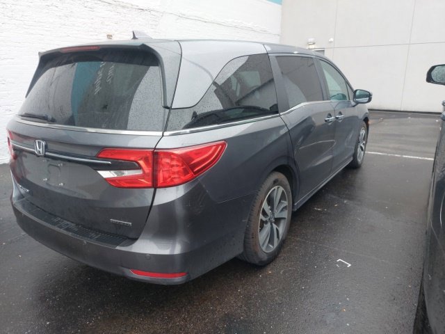 Used 2023 Honda Odyssey Touring Mini-van, Passenger