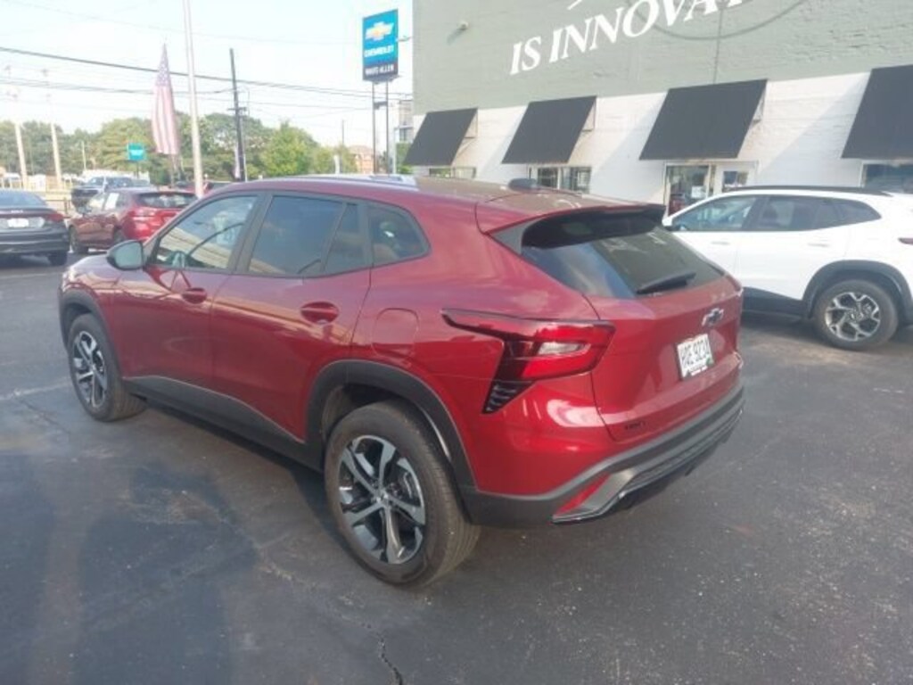 Used 2024 Chevrolet Trax 1RS SUV