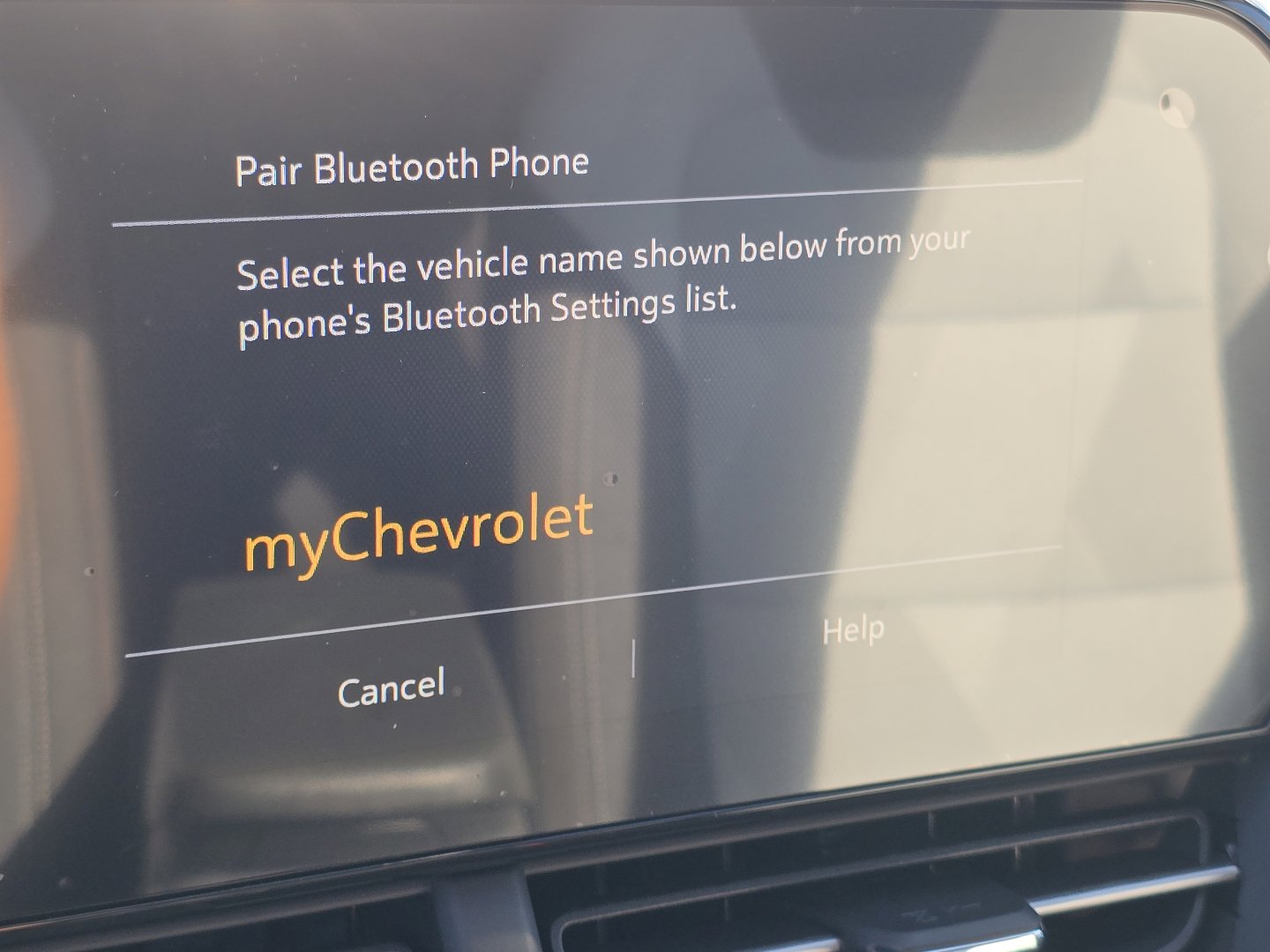 2025 Chevrolet Trax photo 3