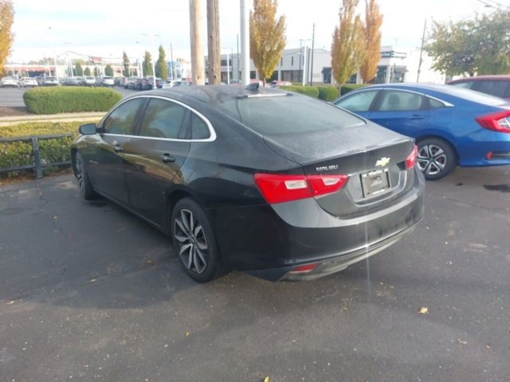 Used 2017 Chevrolet Malibu LT Sedan