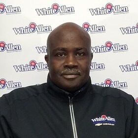 Staff member Roger Daniel from ID_b64b149c54a2