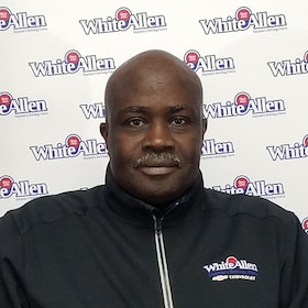 Staff member Roger Daniel from ID_b64b149c54a2