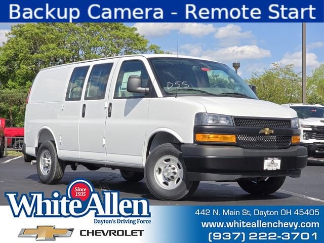 2026 Chevrolet Express 2500 Work Van HD's photo