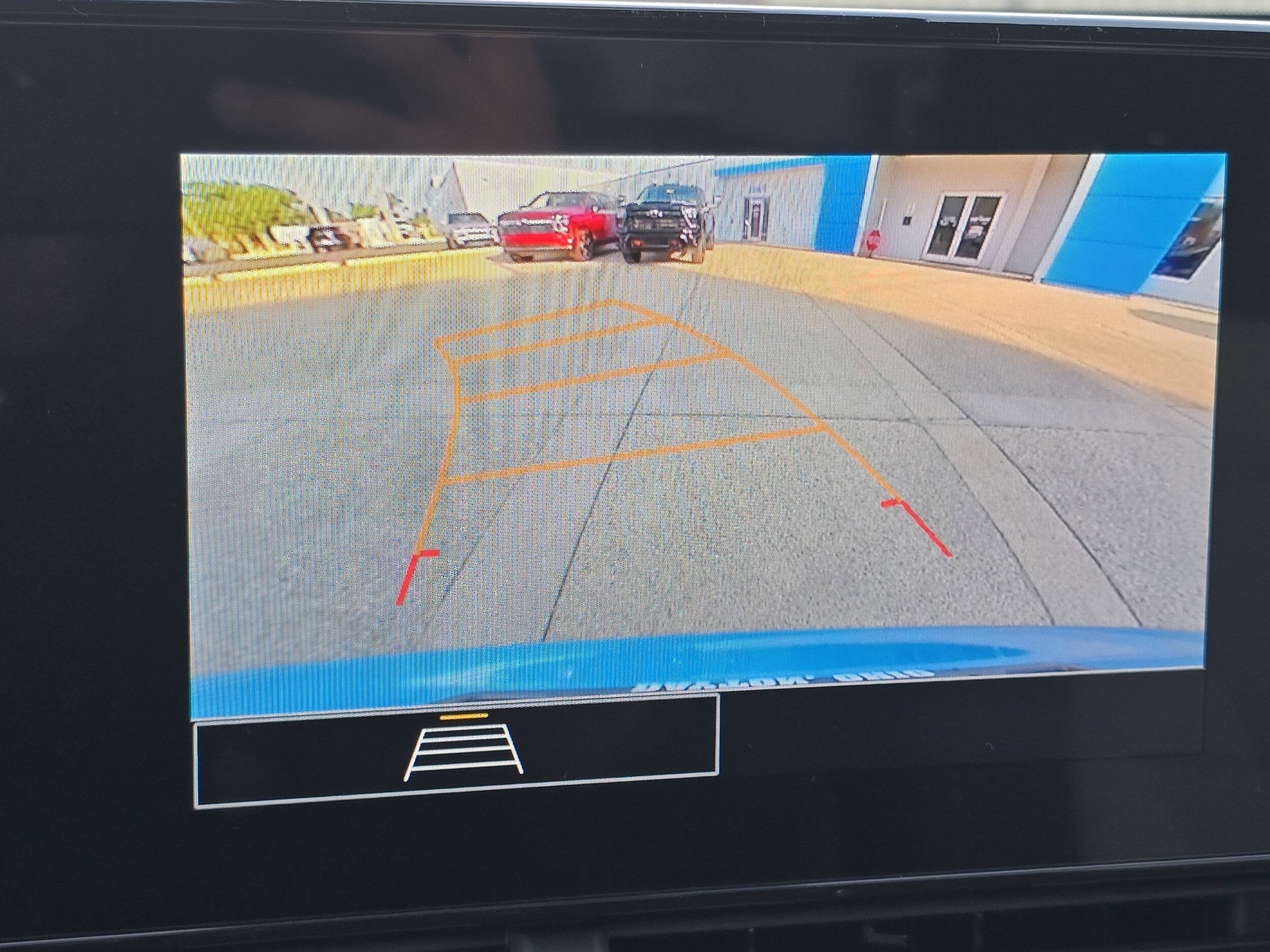 2025 Chevrolet Trax photo 2