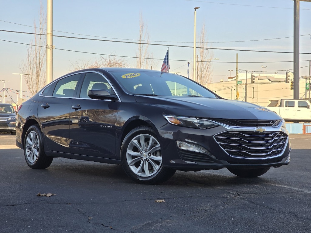 Used 2025 Chevrolet Malibu LT Sedan