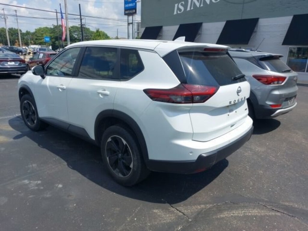 Used 2025 Nissan Rogue SV SUV