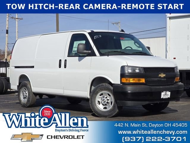 2026 Chevrolet Express 2500 Work Van HD's photo