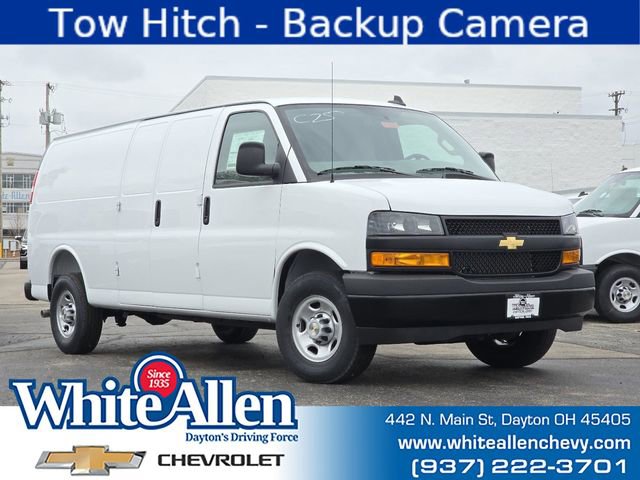 2026 Chevrolet Express 3500 Extended Work Van's photo