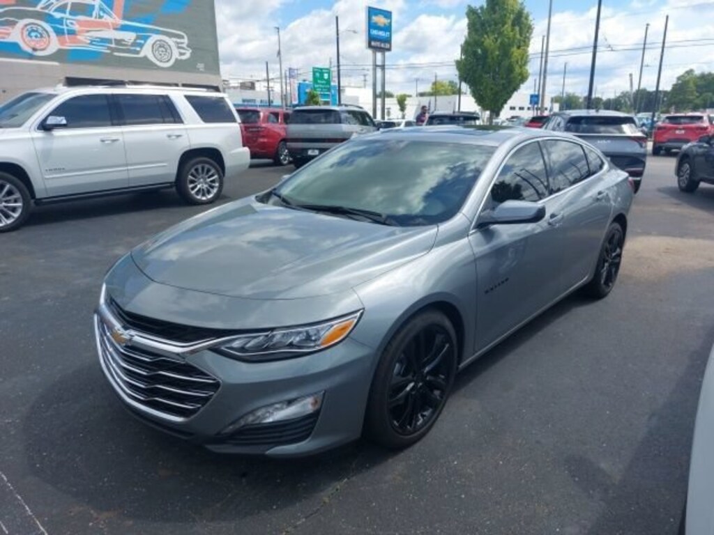 Used 2025 Chevrolet Malibu LT Sedan
