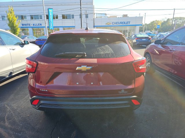Used 2024 Chevrolet Trax LS SUV