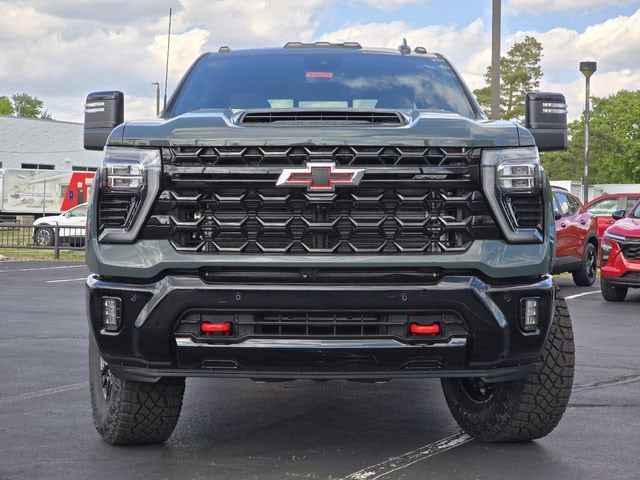 2026 Chevrolet Silverado 2500 HD ZR2 - Photo 10