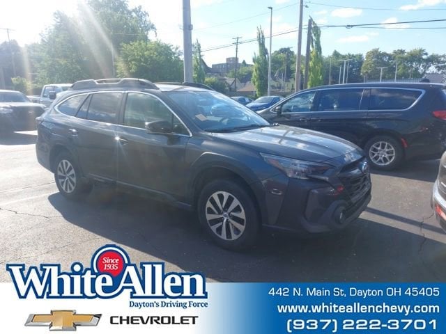 2023 Subaru Outback Premium's photo