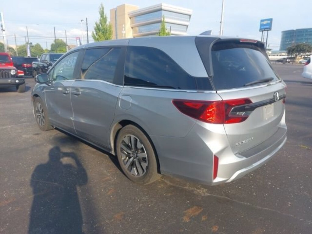 Used 2025 Honda Odyssey EX-L Van