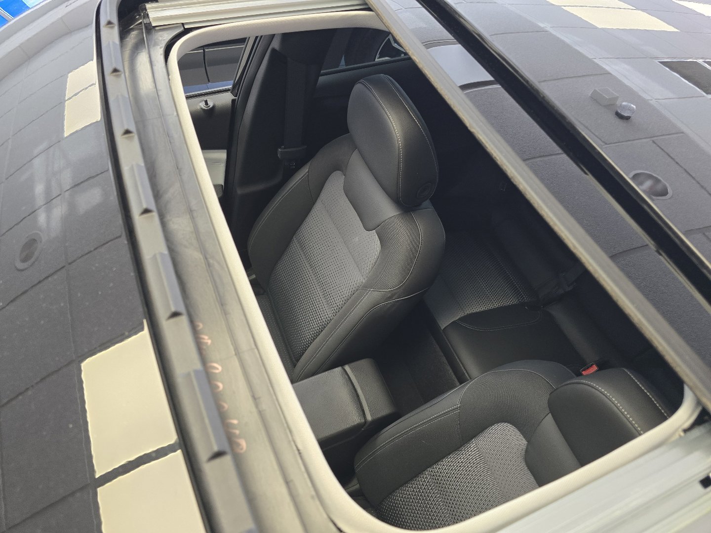 2025 Chevrolet Trax LT photo 3