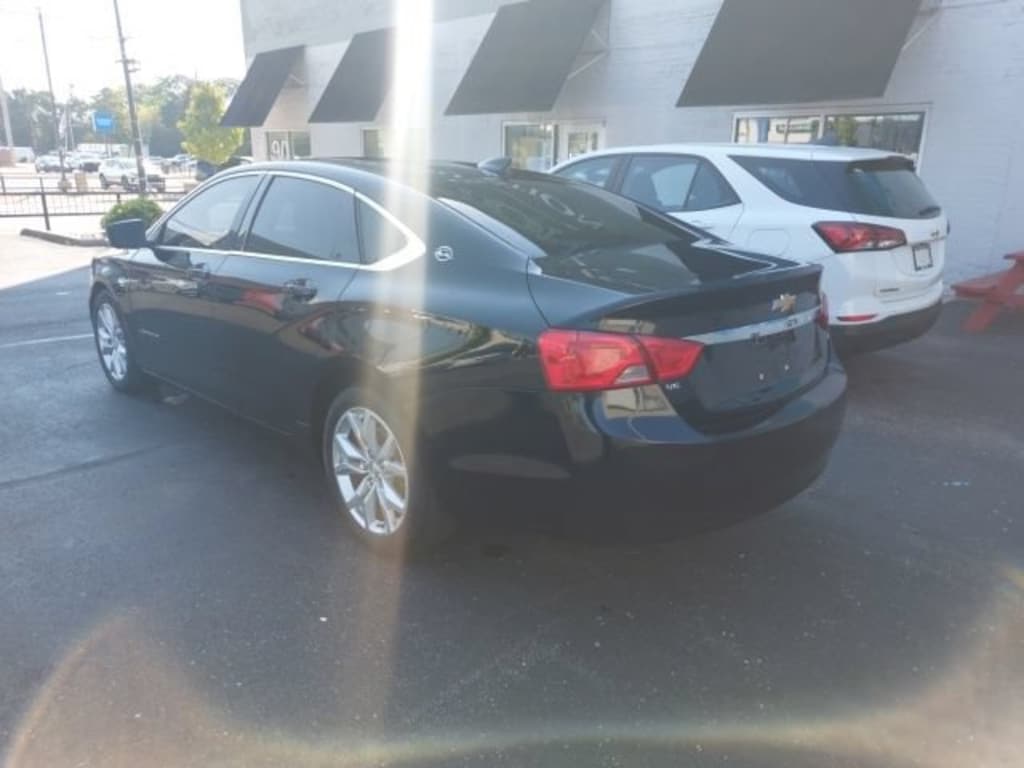 Used 2017 Chevrolet Impala LT Sedan