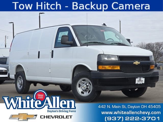 2026 Chevrolet Express 2500 Work Van HD's photo