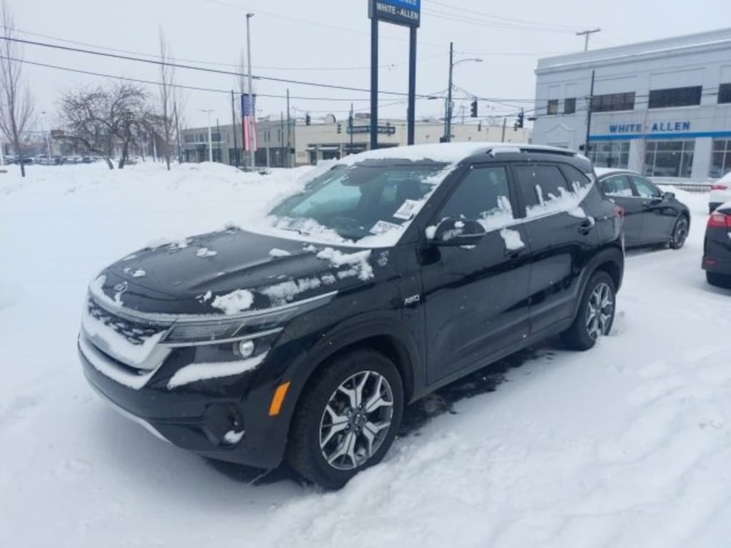 Used 2021 Kia Seltos EX SUV