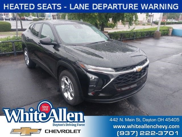 2024 Chevrolet Trax LS's photo